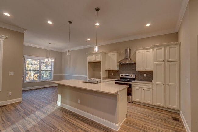 Building Photo - 100 Hickory Grv Ct