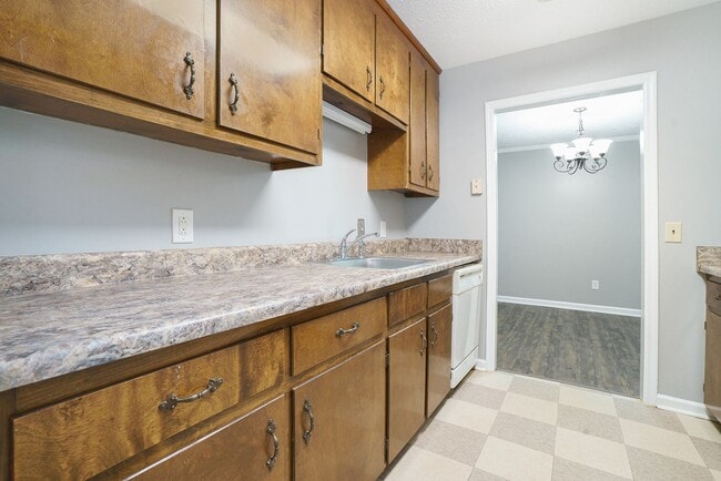 Building Photo - Park East