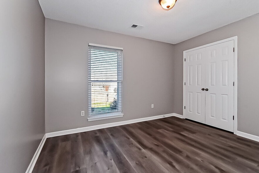 Building Photo - 1670 Timber Creek Dr