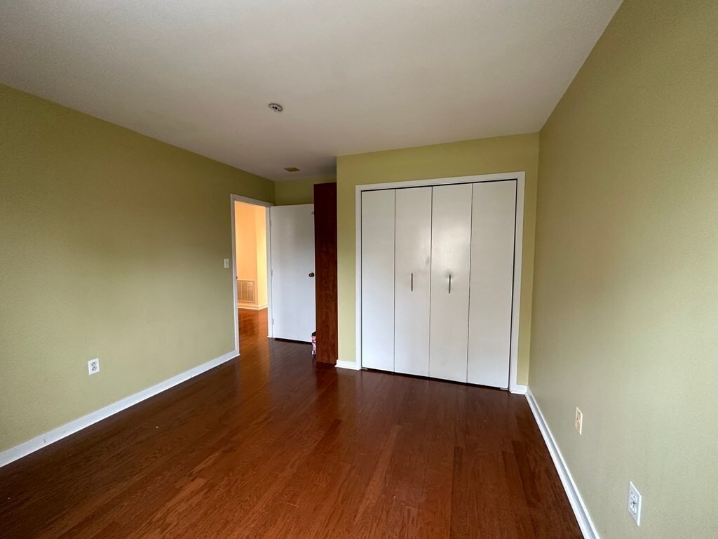 Building Photo - 6 Canal Park