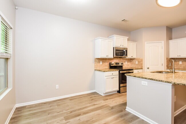 Building Photo - 131 Bethany Manor Dr