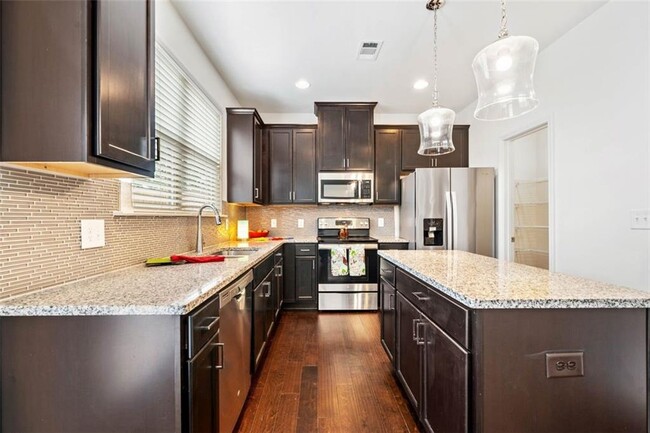 Building Photo - 7822 Canterbury Ct