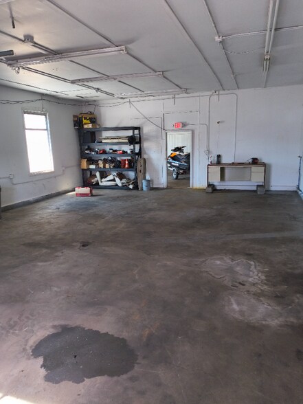 Building Photo - 8464 Cleveland Ave NW