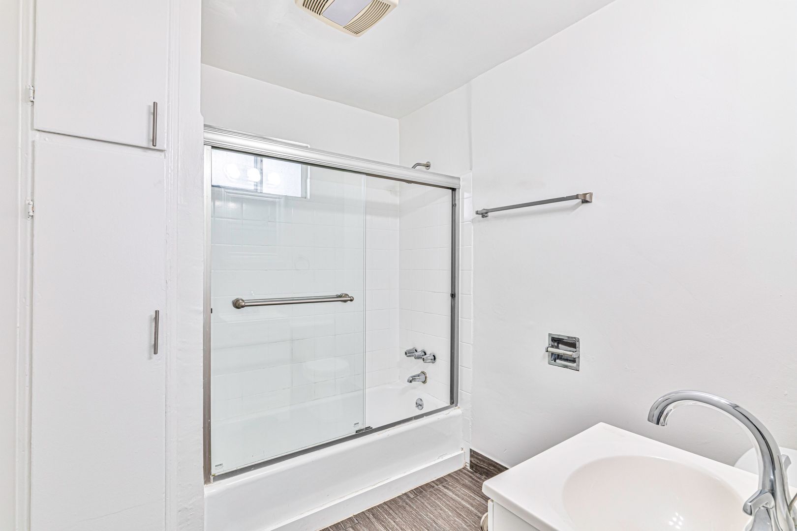 Building Photo - 727 Olive Ave