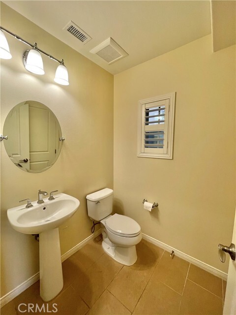 Building Photo - 22 Larkfield