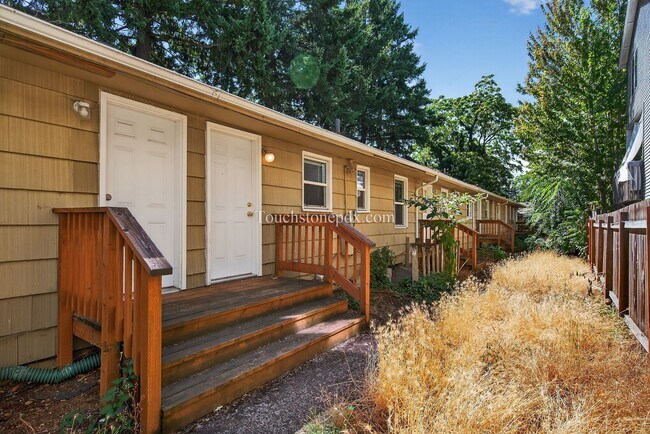 Building Photo - Brentwood-Darlington 2BD|1BA Apartment