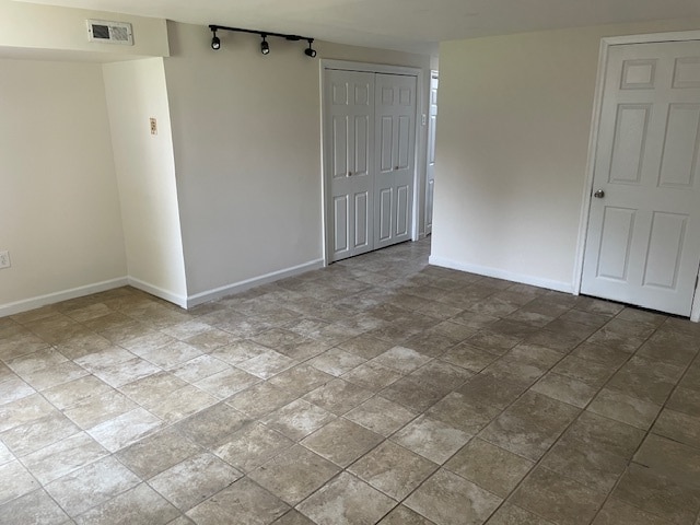 Building Photo - 12125 Sweet Briar Rd