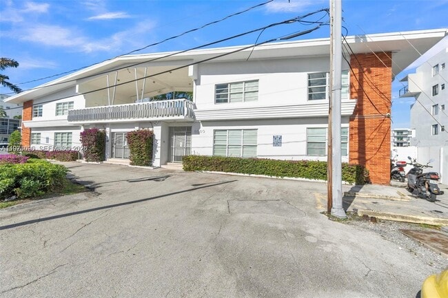 Building Photo - 8080 Tatum Waterway Dr