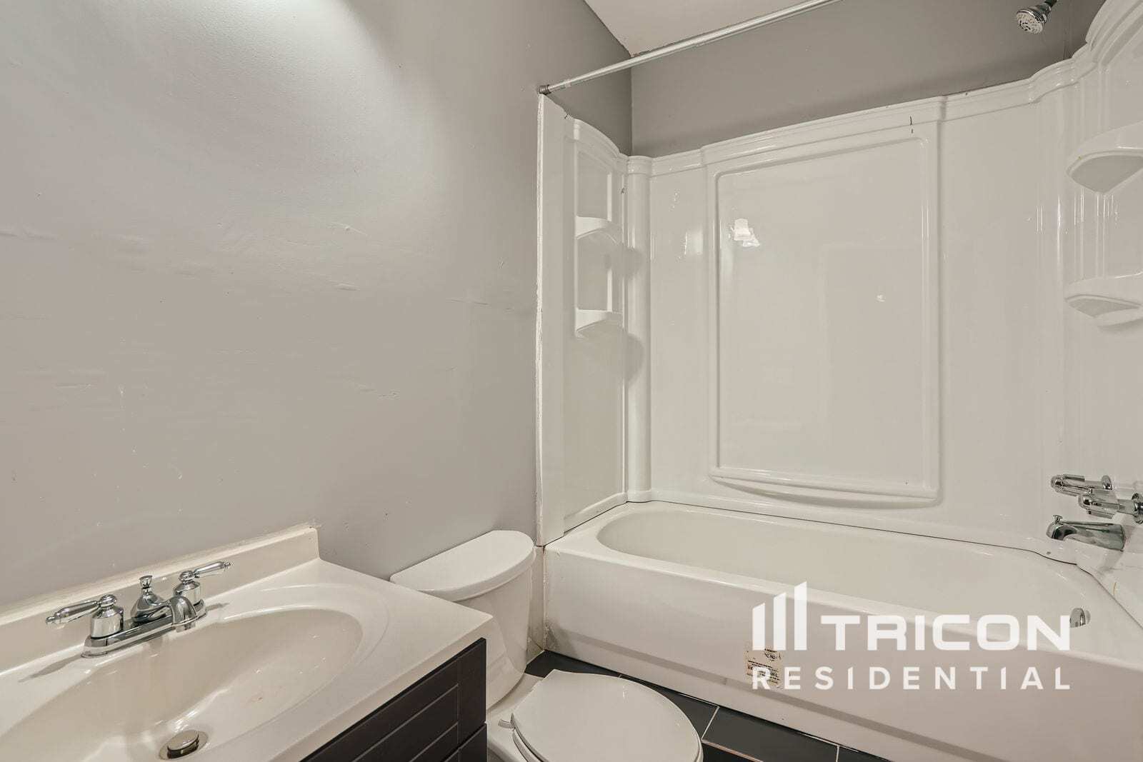 Building Photo - 5519 Village Ridge
