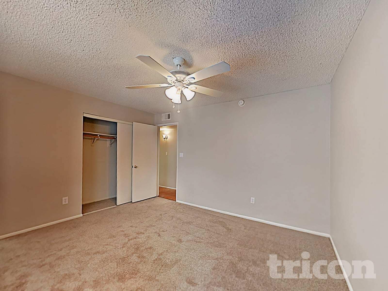 Building Photo - 1246 E Barbara Dr