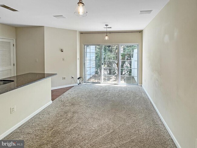 Building Photo - 1546 Northern Neck Dr