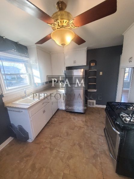 Building Photo - 3156 N 75th St