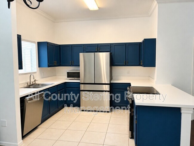 Building Photo - 9781 SW 52 Ln