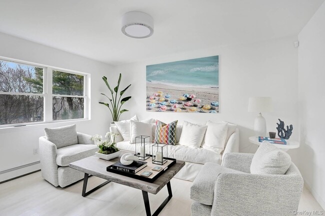 Building Photo - 167 Tuckahoe Ln