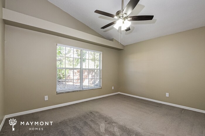 Building Photo - 2041 Donegan Pl