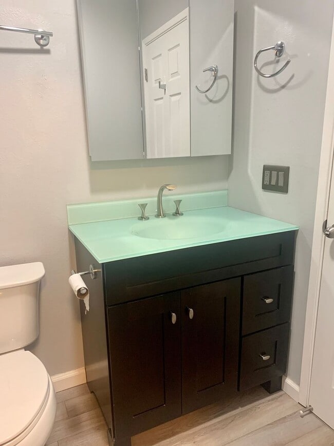 Building Photo - Remodeled, Upstairs 2BD / 1BA Condo Less Than 1/2 Mile From the Beach