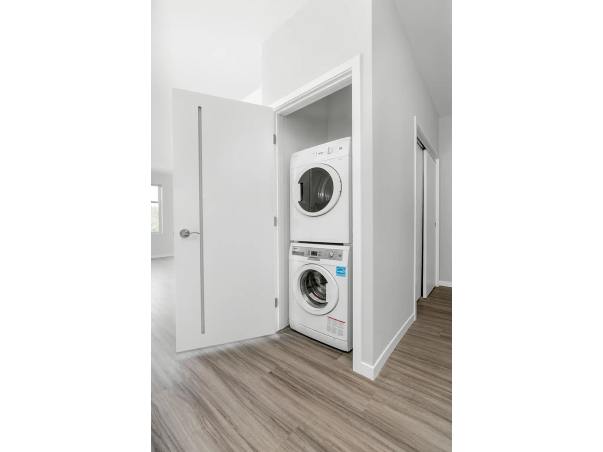 Building Photo - 1623 N Jackson St