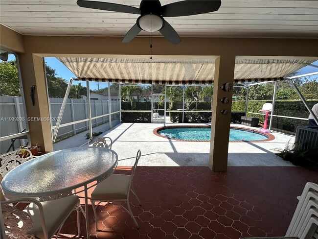 Building Photo - 120 Pocatella St