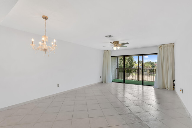 Building Photo - 4290 Deste Ct