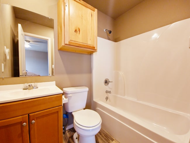 Building Photo - Cozy 3/2/1 in Northeast Lubbock