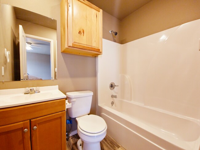 Building Photo - PRE-LEASE SPECIAL: Cozy 3-Bedroom, 2-Bathroom Home with Garage in East Lubbock