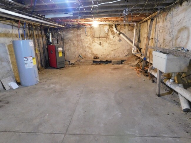 Building Photo - Beautiful, spacious home for rent !!!