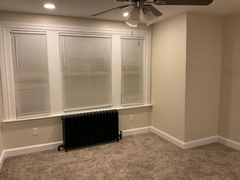 Building Photo - 5221 Beaumont Ave