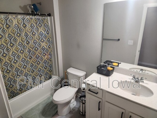 Building Photo - 4175 Cheyenne Ct