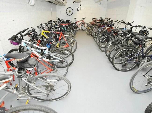 Building Photo - 4007 Connecticut Ave NW