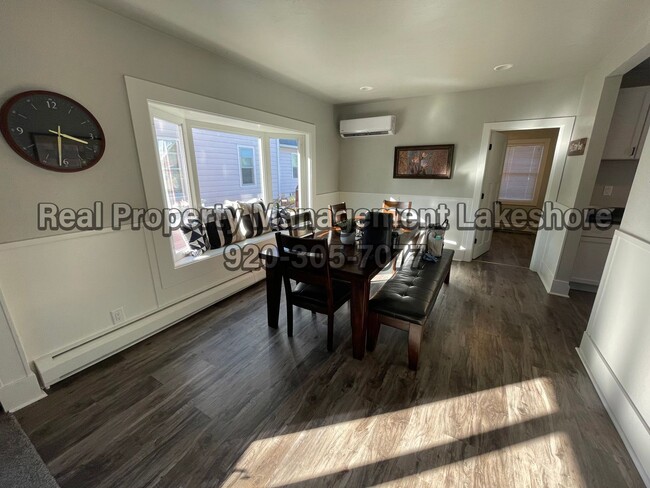 Building Photo - Fully Furnished House - Six or Twelve Mont...