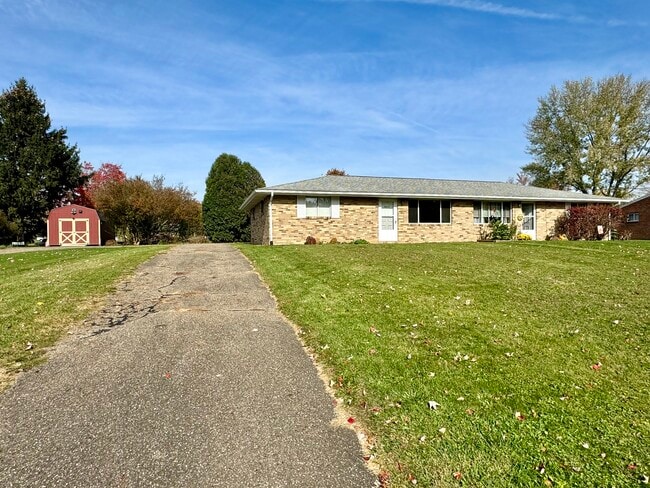 Building Photo - 7417 Rob St NW