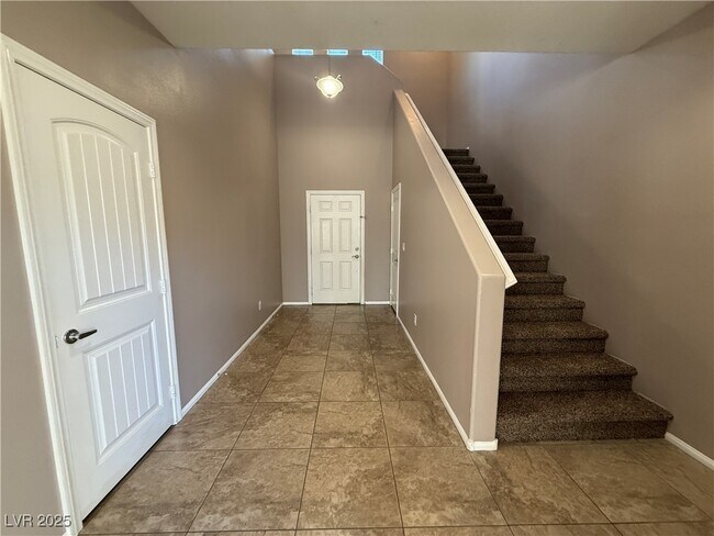 Building Photo - 9341 Forest Meadows Ave