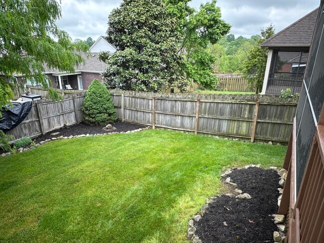 Building Photo - 106 Wisteria Ln