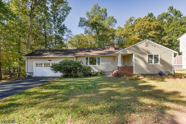 Primary Photo - 109 Edgewood Dr
