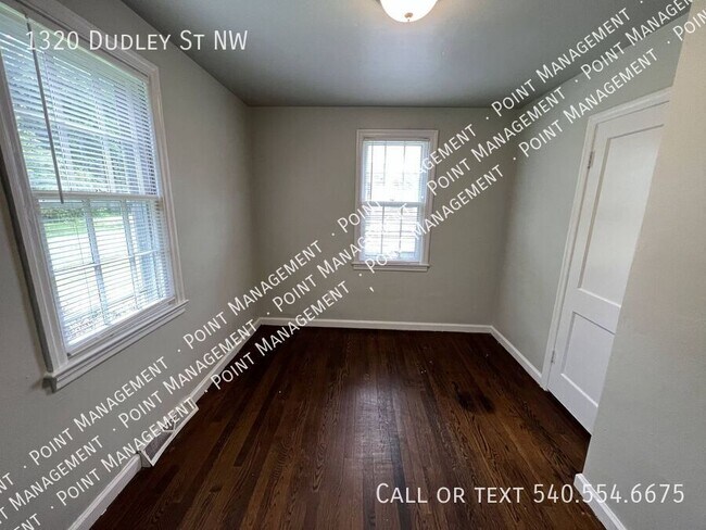 Building Photo - 1320 Dudley St NW