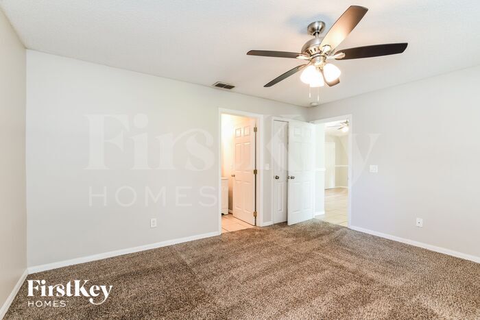 Building Photo - 1008 Heron Ct