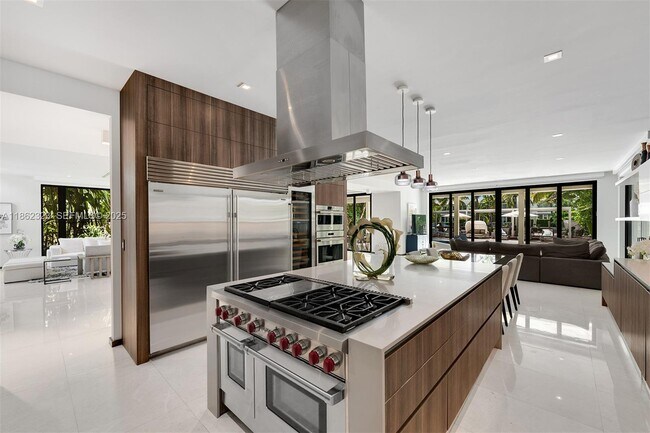 Building Photo - 3734 Chase Ave