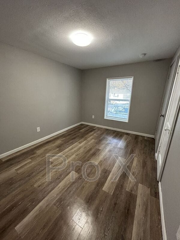 Building Photo - 463 Fieldcrest Dr