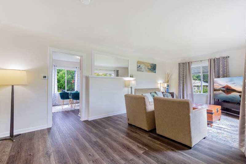 Building Photo - 8542 S 121st St