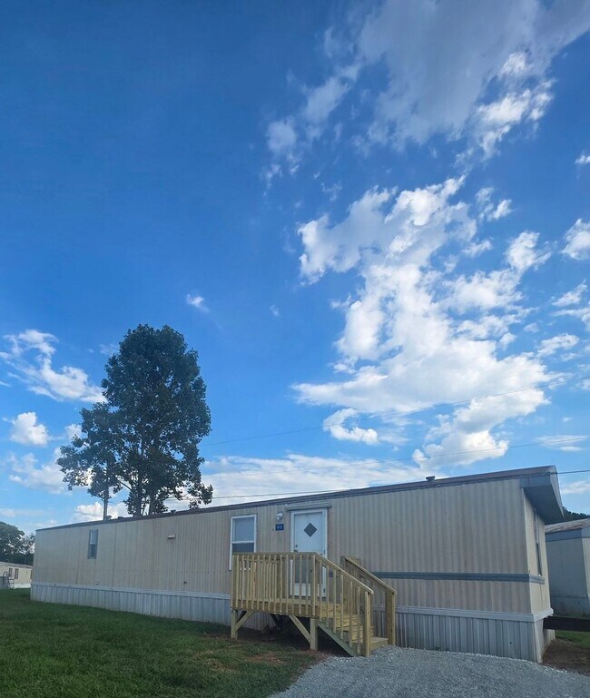 Building Photo - 801 Trollingwood-Hawfields Rd. lot 91