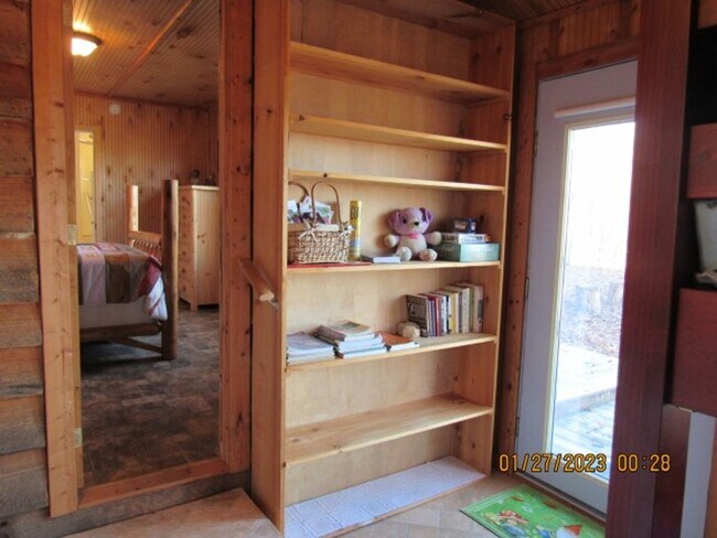 Building Photo - $1,500 - 2 Bedroom / 2 Bath Fully Furnished Cabin with an Amazing View in the Pumpkintown Community