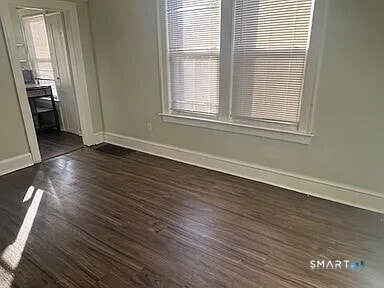 Building Photo - 30 Warren Ln