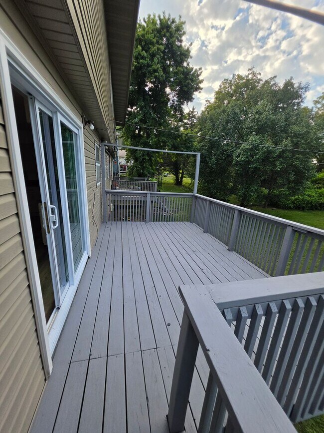 Building Photo - 4209 Defoe Dr