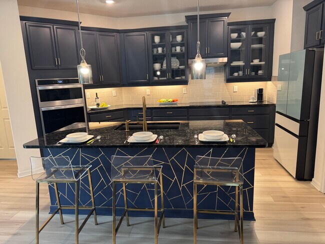 Building Photo - 7315 34th Ct E