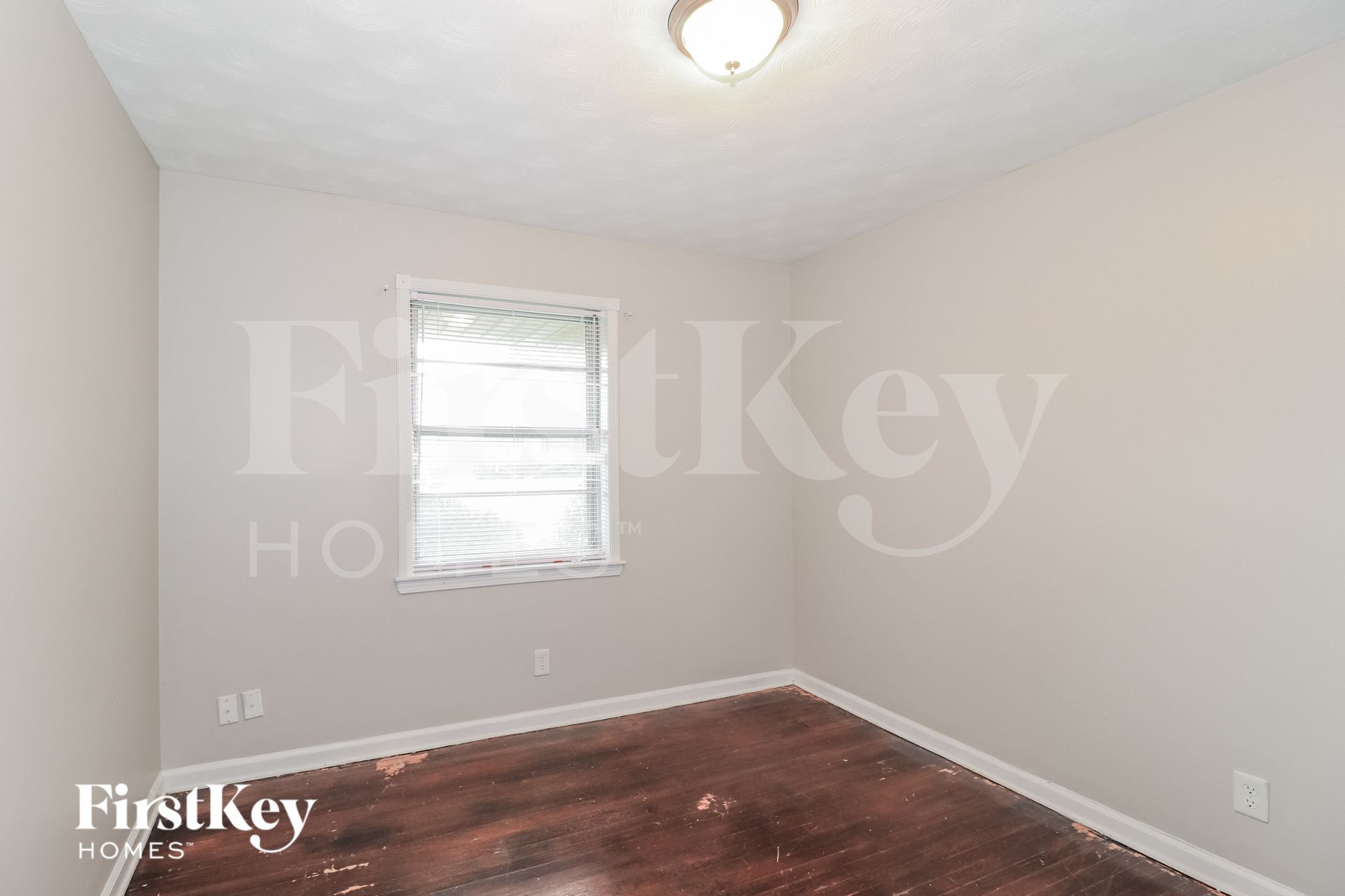 Building Photo - 5124 Blueridge Dr