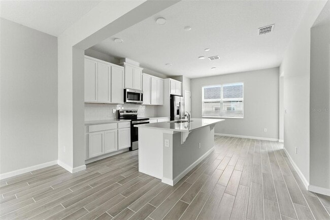 Building Photo - 15352 Burgtheater Dr