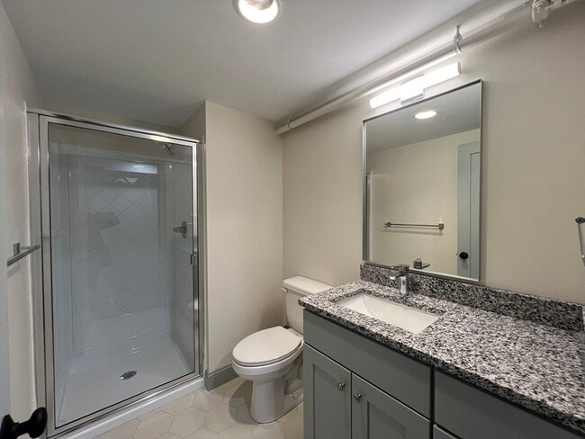 Building Photo - 160 Seabury St