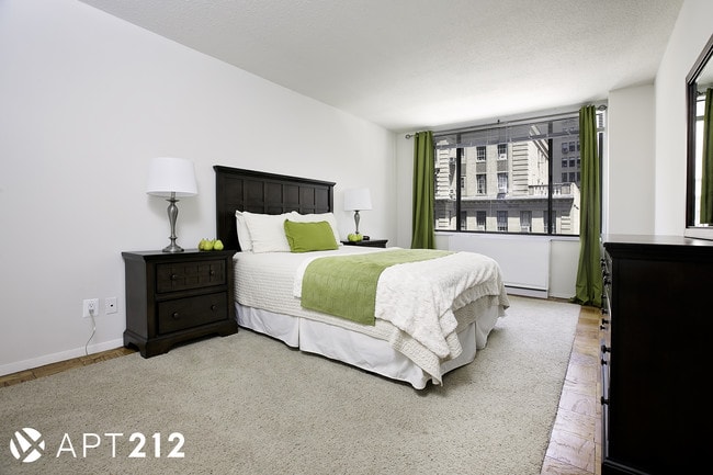 Building Photo - 330 W 56th St