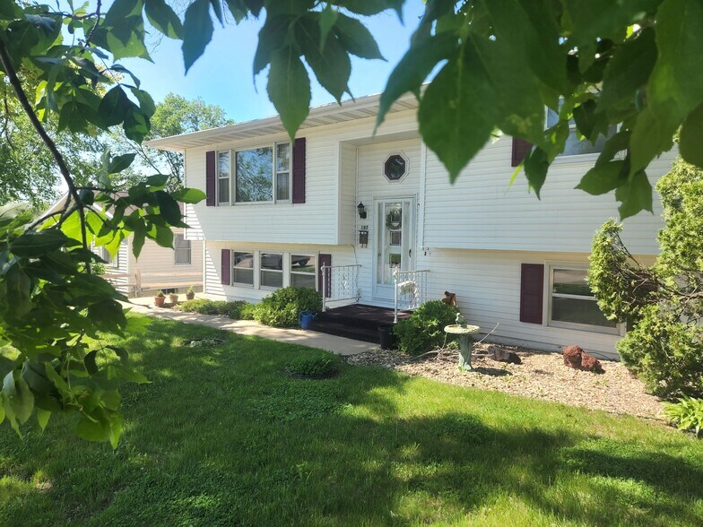 Front View - 182 8th Ave