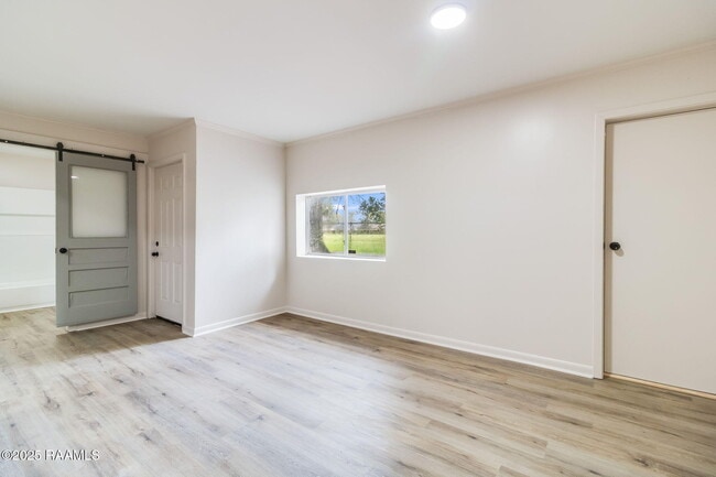 Building Photo - 105 Brockton Dr